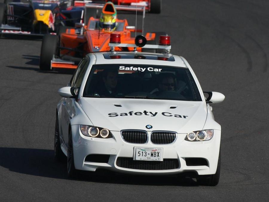  BMW M3 Safety Car 2007 года  (фото 1 из 4)